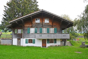 Traditionelles Chalet Schärmtanne